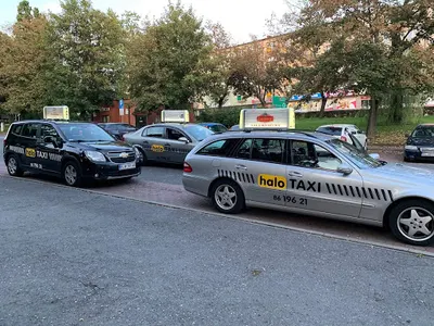 Halo Taxi